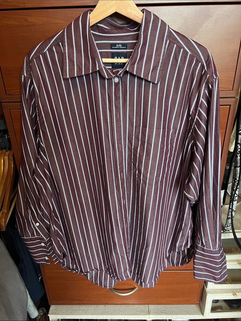 GAP big shirt in plum stripe